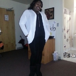 moneskilove's profile picture. 