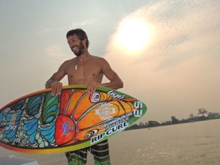 Wakesurf legend, Professional Wakesurfer , Surfer & World Traveler//  Liquid Force,Tige Boat,S3 brdshp,Rip Curl,Hi-5wakeschool