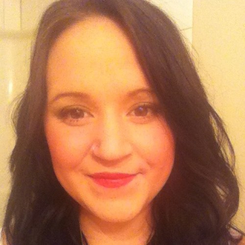 Chelowithasmile's profile picture. 