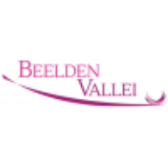 Import en verkoop van exclusieve imposante handgemaakte beelden voor tuin en interieur. Design, Boeddha. Abstract. Dieren. Sokkels. Steen hout. Showroom