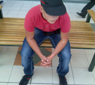 Larsinios93's profile picture. 