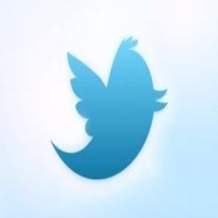 Please follow me @justinbieber I LOVE YOU...you're the best