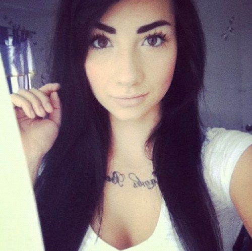 Abbie!!!! Love me!!!! ;) You know you want to hit that follow button. Sexy 3 Kim Kardashian look alike