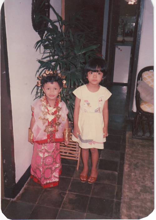 aku tidak lebih tuwa dari umur ibukuuu..:D