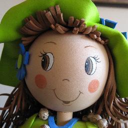 SobreTotLabors's profile picture. fofuchas, patchwork, ganxet, puntes coixí, esmalts, bijoteria, pintura, labors, brodats, terrissa, #fofuchas, #patchwork, #labores, #manualitats