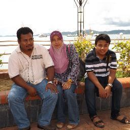HELLO!!...I'm 15...follow me...I will follow u back.. BB pin 2A848B5B ..weChat ID Min-RomEo ...whatsApp 0175549349