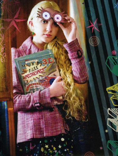 My name is Luna Lovegood, the daughter of @Xenophilius_L! I believe in many extraordinary things you know...perhaps you might like a quibbler? {#HPLand/RP}