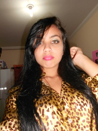 Agrada algums , naturalmente outros vão detestar , mas eu faço por mim , errado sera se eu mudar para te agradar !
