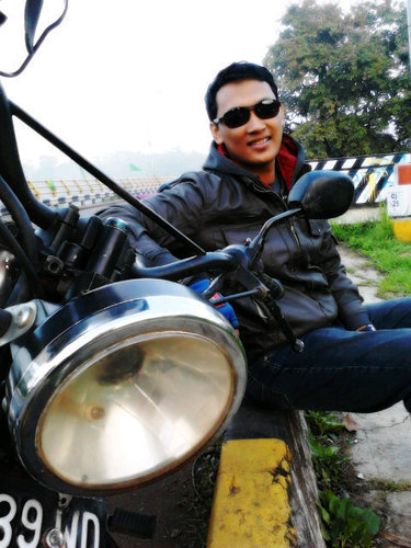 Entrepreneur,trainer,motivator,singer,silat,etc. Eduprener master inspire