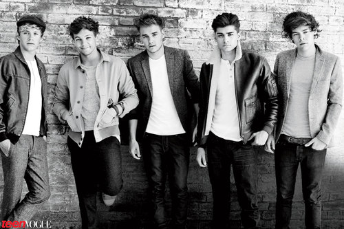 @JosephDevries followed 2/3/2013:D I love @aidenhancock&@danieljworld &@onedirection #hancockflock justinn:*