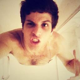 STOP ! chay olha pra mim \õ/