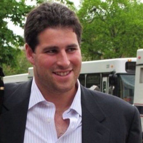 Hampden Sydney College '12
                                   Financial Analyst
A believer in liberty, logic and free markets