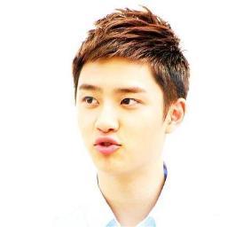 อันยองครับ ผม D.O หรือ 도경수 คยองซู Main vocal EXo - K We are One! ออมม่าของวง ฟอลมาแล้วรับรองไม่ผิดหวังค๊าบบ *แจกยิ้ม*