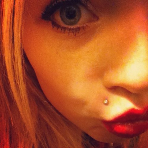 Forget your high society, I'm soakin' it in Kerosene