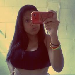 Ser forte é ver quem você ama ao lado de outra pessoa, e sorrir com os olhos cheios de lágrimas. ! *-*