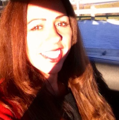 AmarisMaia's profile picture. 