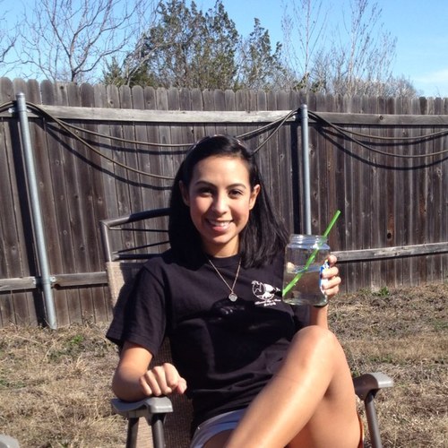 e1isa's profile picture. Tejana up and moved to Georgia. UT 🐂 and UGA 🐾 alum. All thoughts and opinions are my own.