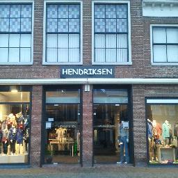 De modewinkel voor dames heren. In het hartje van de mooie stad Bolsward, waar wij betaalbare mode verkopen voor jong en oud.