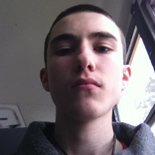 Hey I'm Richard Bresette and this is my Personal Twitter I also Have an fan art twtter, #RichieB135
