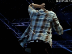 Porque se me perguntar
Quem eu respiro é você, você, você
Se for pra escolher
O céu ou terra eu respondo você. ♥ @luansantana 29/09/2012 ❥