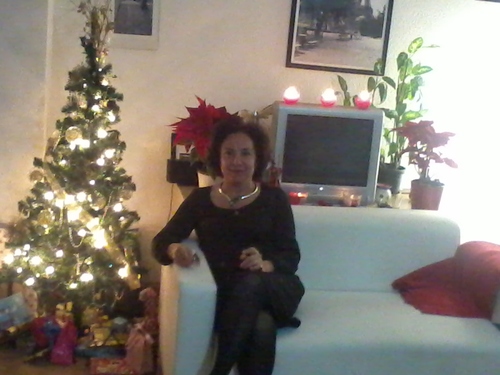 aurarios02's profile picture. 