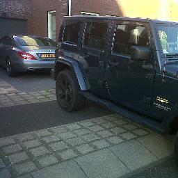 tientjj's profile picture. 