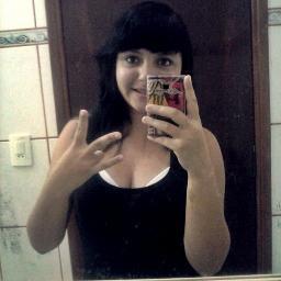 Ariana, 15 anos, família, amigos, Corinthians, mal humor, palavrões, ciúmes, sinceridade, preguiça, #FUNK  @DalesteBR  ♥ 
TWITTER NOVO: @_danyautentica
