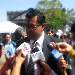 Secretario de Promoción Económica del Municipio de Guadalajara, Licenciado en Administración Financiera por el ITESM, Fiel Rojinegro y amante del café triple.