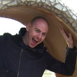 Occasional bed wetter, beer drinking, pie eater; fan of IoM TT, MUFC. Dabbles in Front-end web development to bring home the bacon.