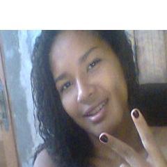 Sou Tifany,Moro no Pará,Capricorniana,amo meu Mengo e meu namorado....Me segue q tbm seguirei vc s2
