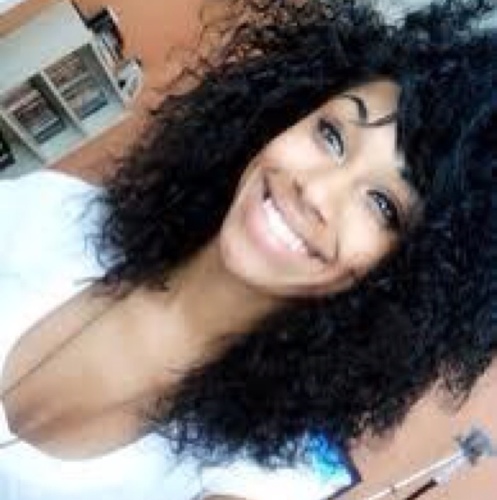 Arianna. Single. Im cute, I know! Kisses!! Bye✌