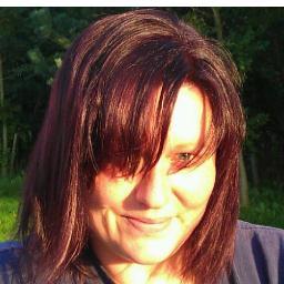 40yrs old. Used 2 B critical care nurse at Alder Hey Children's Hospital, Liverpool. Love music, countryside, socialising, photography, sign language, animals.