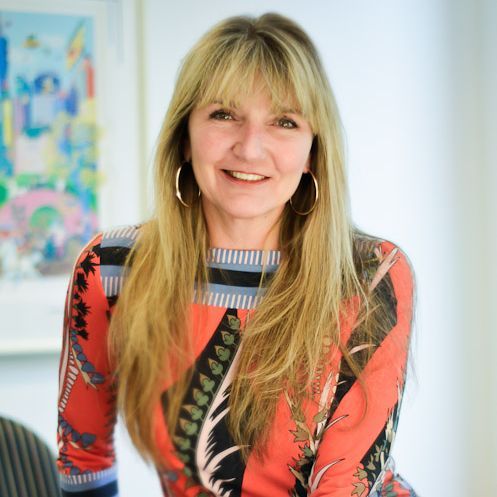Creatvity instigator, @b_m global practice chair for brand and consumer marketing, working mom, baker and pilates phanatic