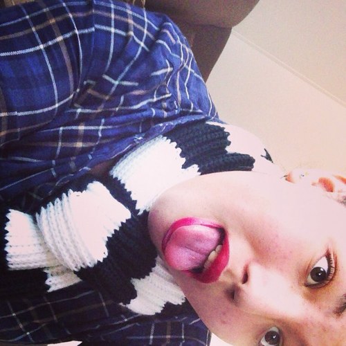 heeyo ! im kayla, and if you follow mee i'll follow back c: