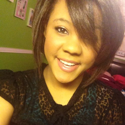 may_cakes's profile picture. #TeamFollowback #TeamRedbone #TeamCheer #TeamMinaj #TeamiPhone5 #TeamShutitDown ...o and at my twitter name, so ik its real (ill def at urs)