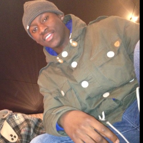 Mothman012's profile picture. Instagram- Riico_S