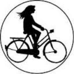 CriticaMasa's profile picture. Es un movimiento de bicicletas en las calles. Un paseo mensual para celebrar el ciclismo. Grátis. No es una carrera. Es sólo por diversión.