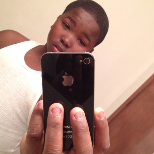 WASSSAMM. follow me & i follow you back . just that SIMPLE