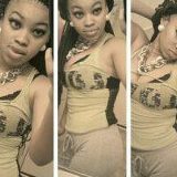 everybody call me reyd i give dese niggas &d hoes sum tu talk aboud um single i du what i want &d howeva i want enuff sed #follow me bitch
