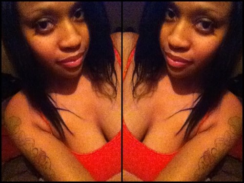 _BossyPINK's profile picture. IG _PrettyNdPaid