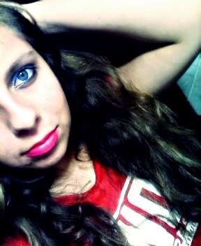 She's got eyes of the bluest skies
As if they thought of rain
I hate to look into those eyes
And see an ounce of pain.