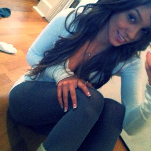 AnchorFaux's profile picture. why bother.