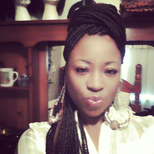 Hey my name is Candice and 2 knw me is 2 love me...