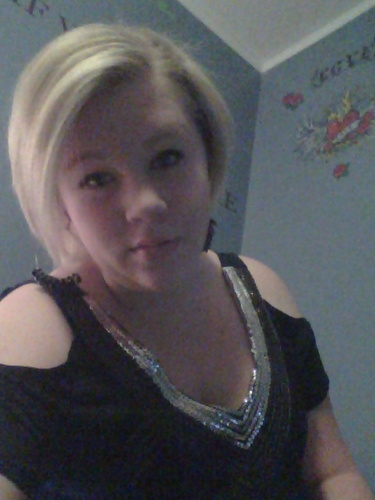 Follow me please!!! I follow back