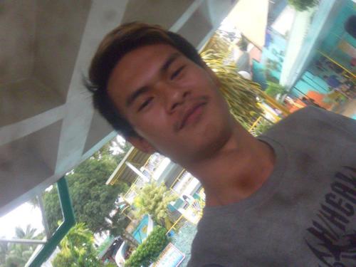 Kn3thDayrit's profile picture. 