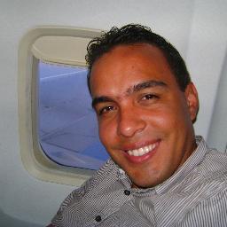 PerniaRonny's profile picture. Profundamente Venezolano, totalmente convencido que una buena  educación cambia nuestra sociedad🇻🇪🇻🇪👍