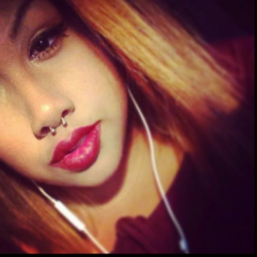 Mogul in the making, find her down in SF, smoking on a reefer with some pretty bitches. Mexican | Filipino | 20 | Bi ✌
IG: Theylovesusie