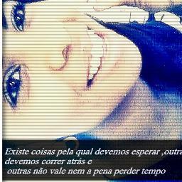 - Porque não desitir delee?
 Porque me ensinaram a não  desistir dos nossos sonhos!  @luansantana