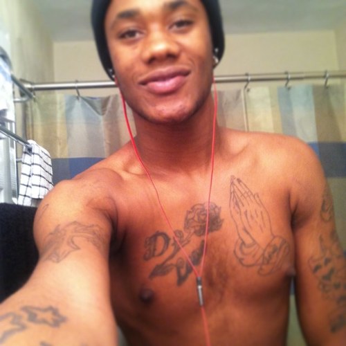 Put God 1st Don't worry about it . Got a question or want to know anything just ask , Follow me &&'d Mention for followback