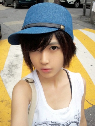 LeeSeul . 2 oct 95 . Music . Fashion . single . mention for follbek . Pontianak,Kalimantan Barat